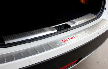 中国 スズキS-クロス 2014 照明ドアのスリーププレート シルバープレート カードアのスリープ保護具 サプライヤー