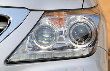 中国 Lexus LX570 2010年- 2014 OEの自動車予備品ヘッドライトおよびテールライト サプライヤー